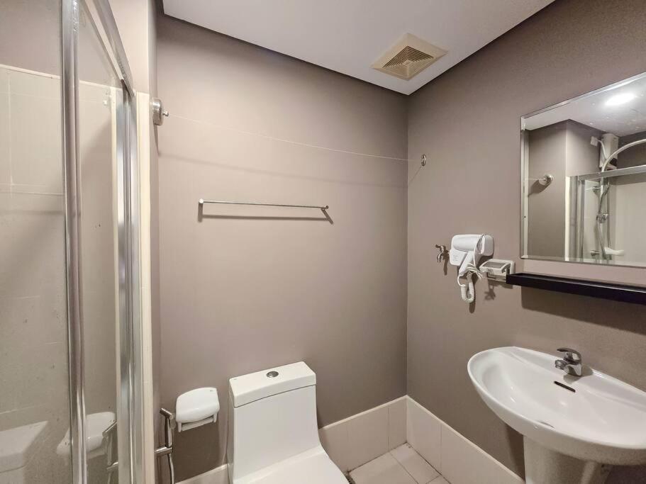 1br Condotel W Balcony Sm Light Residences #lt10 *